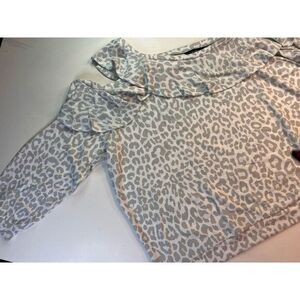 Colleen Lopez Ruffle Womens Top‎ Size 3X Sweatshirt with Cutout Detail  Gray